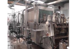 TG500酒壇灌裝清洗機(jī) 